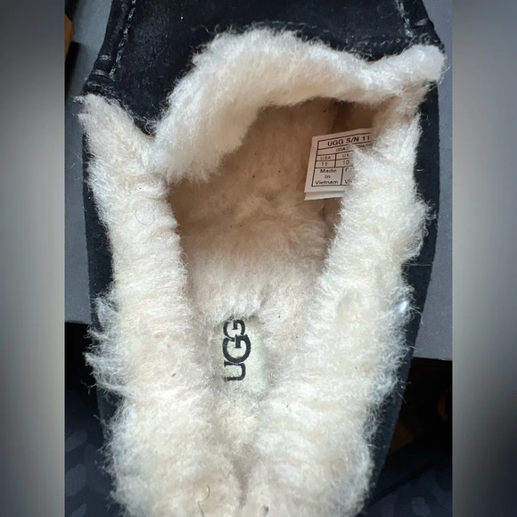 UGG Men's ASCOT Casual Comfort Slipper Size 11 Loafers BLACK 1101110 Moccasins - Picture 6 of 11